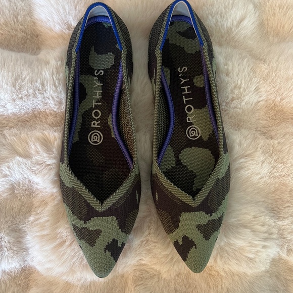 Rothy’s pointed toe flats - Picture 1 of 7